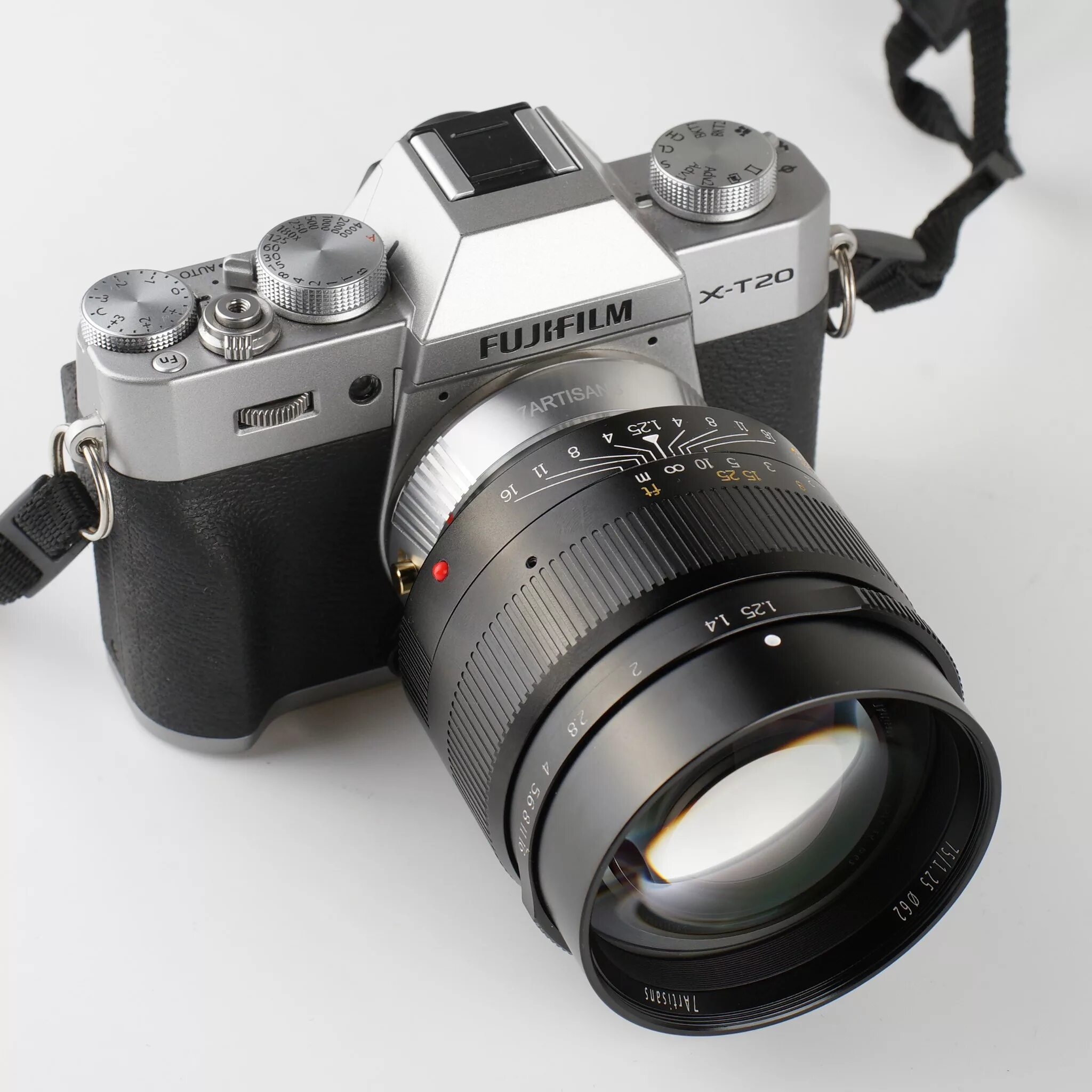 Fujifilm x mount. Leica m mount. artisan leica m.