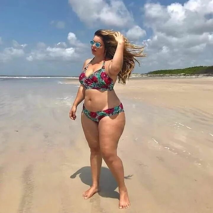 Viktoria Manas Beautiful curves, Curvy, Curvy models