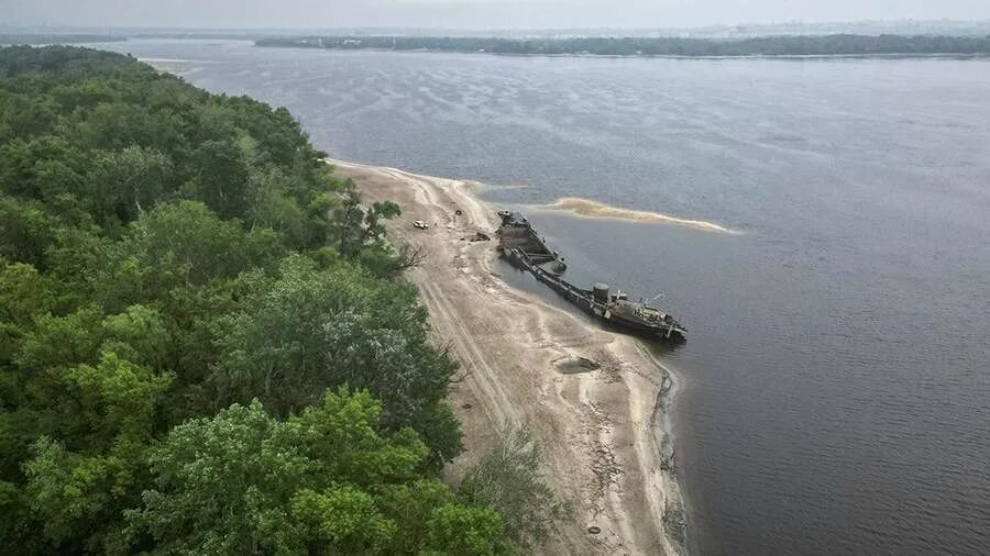 Опубликованы спутниковые снимки почти исчезнувшего Каховского водохранилища: Кли