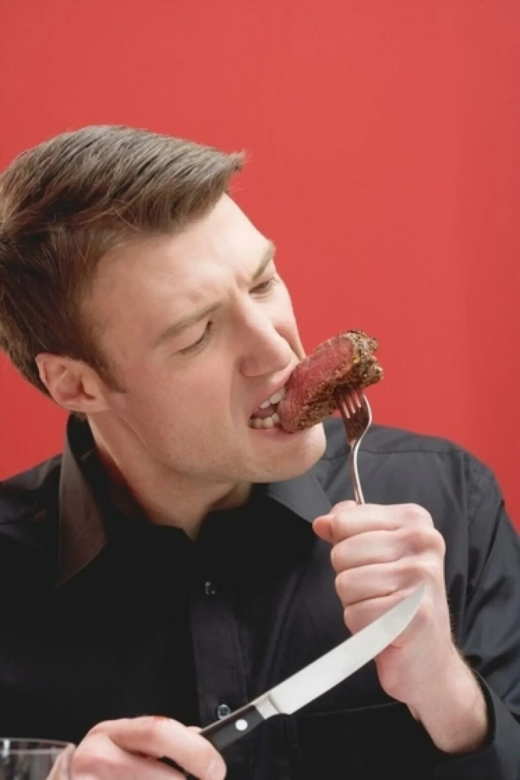They were eating. Брэдм-eat.