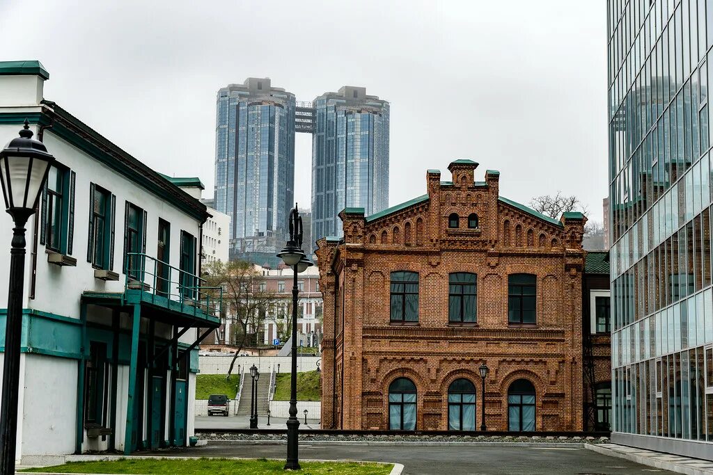 пушкинская 19 владивосток здание. высотный владивосток. владивосток ул володарского 1 магнум. аквамарин небоскреб владивосток. здания модерн владивосток.