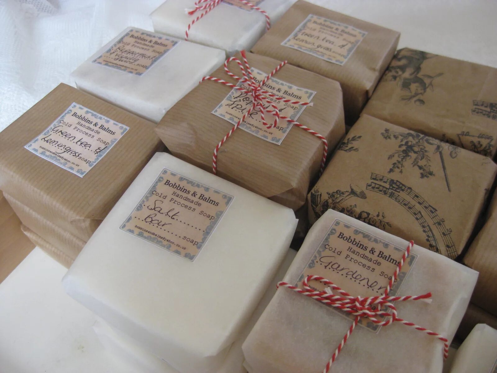 Мыло ручной работы. Упаковка для мыла. Красивая упаковка для мыла. Работа упаковка мыла. Упаковка мыла с нуля.