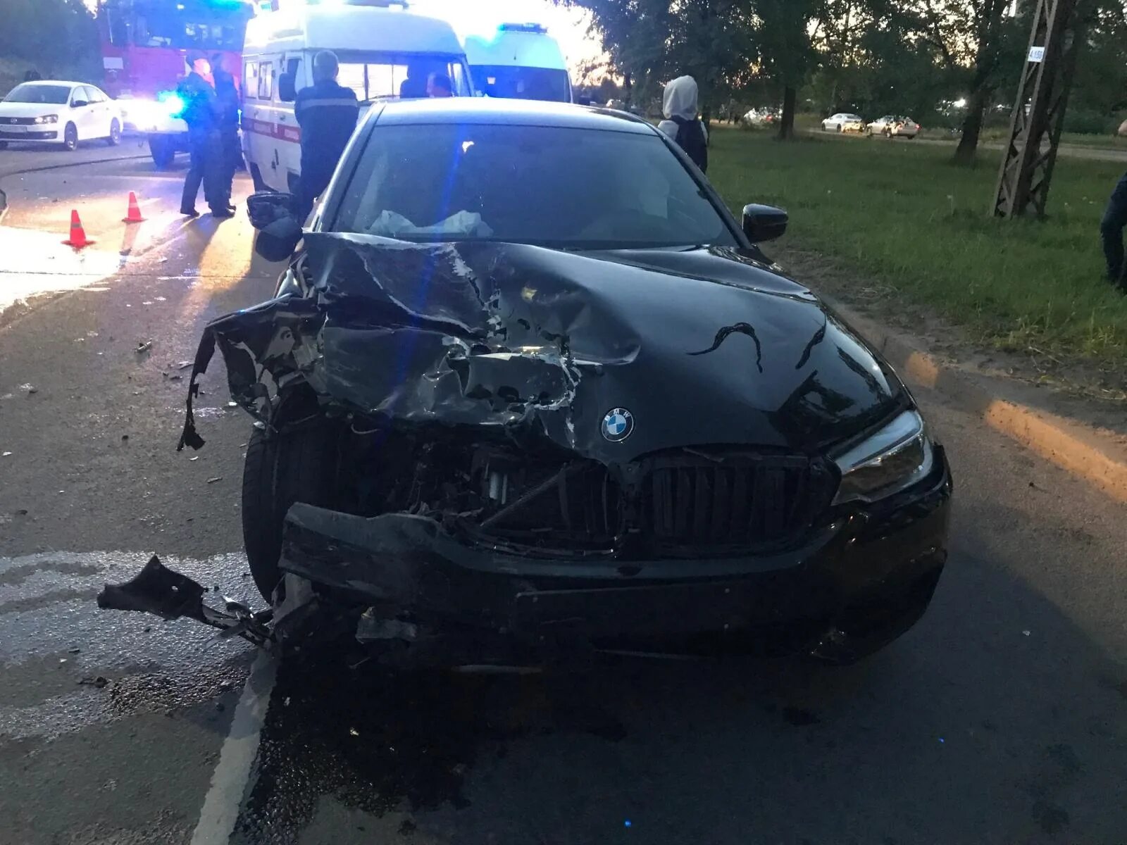 разбитая м5 ф90