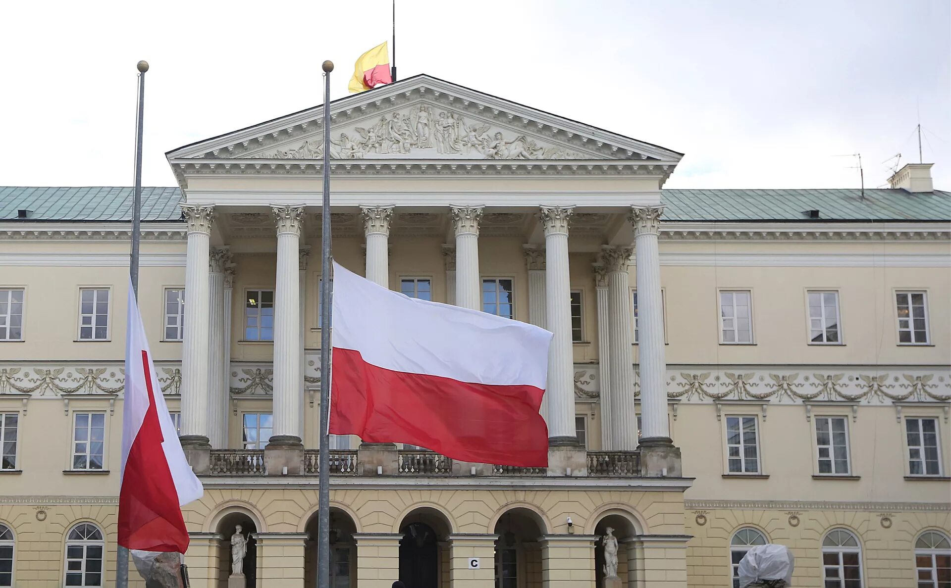 Мид польши заявил. Мид польши заявил. Замглавы мид польши. Посол сша в польше. Збигнев рау.