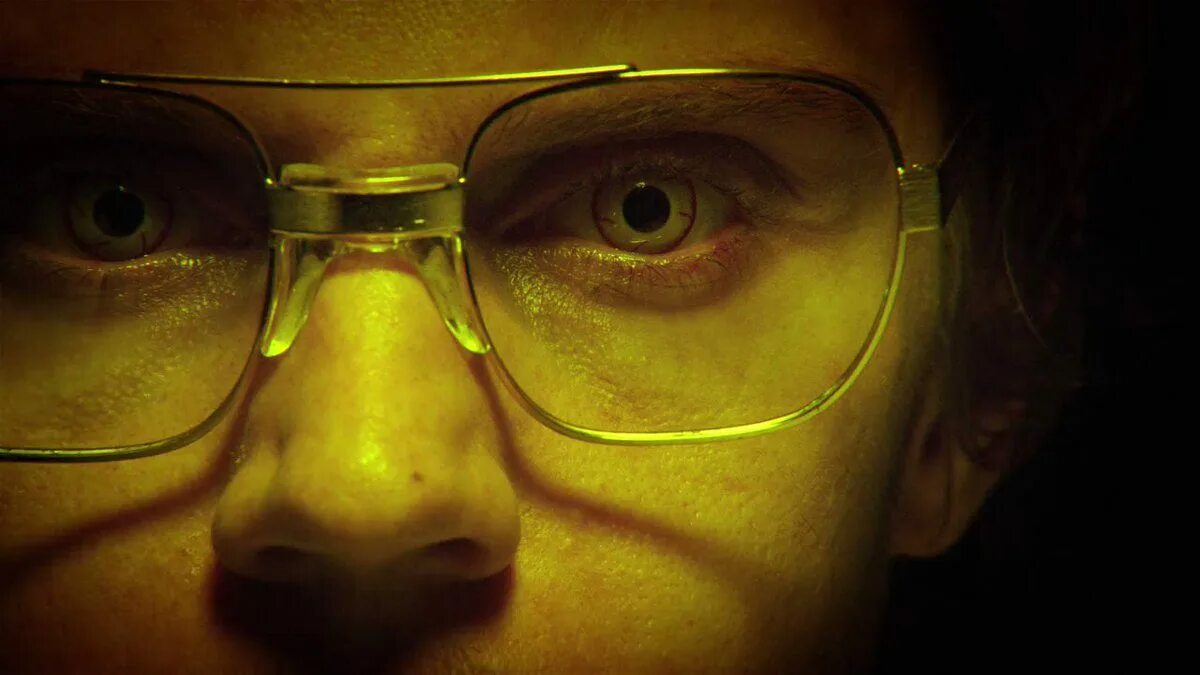 Маньяк дамер нетфликс. Джеффри дамер сериал 2025. даммер эван питерс дамер джеффри. монстр джеффри дамера сериал 2025. джеффри дамер сериал нетфликс.