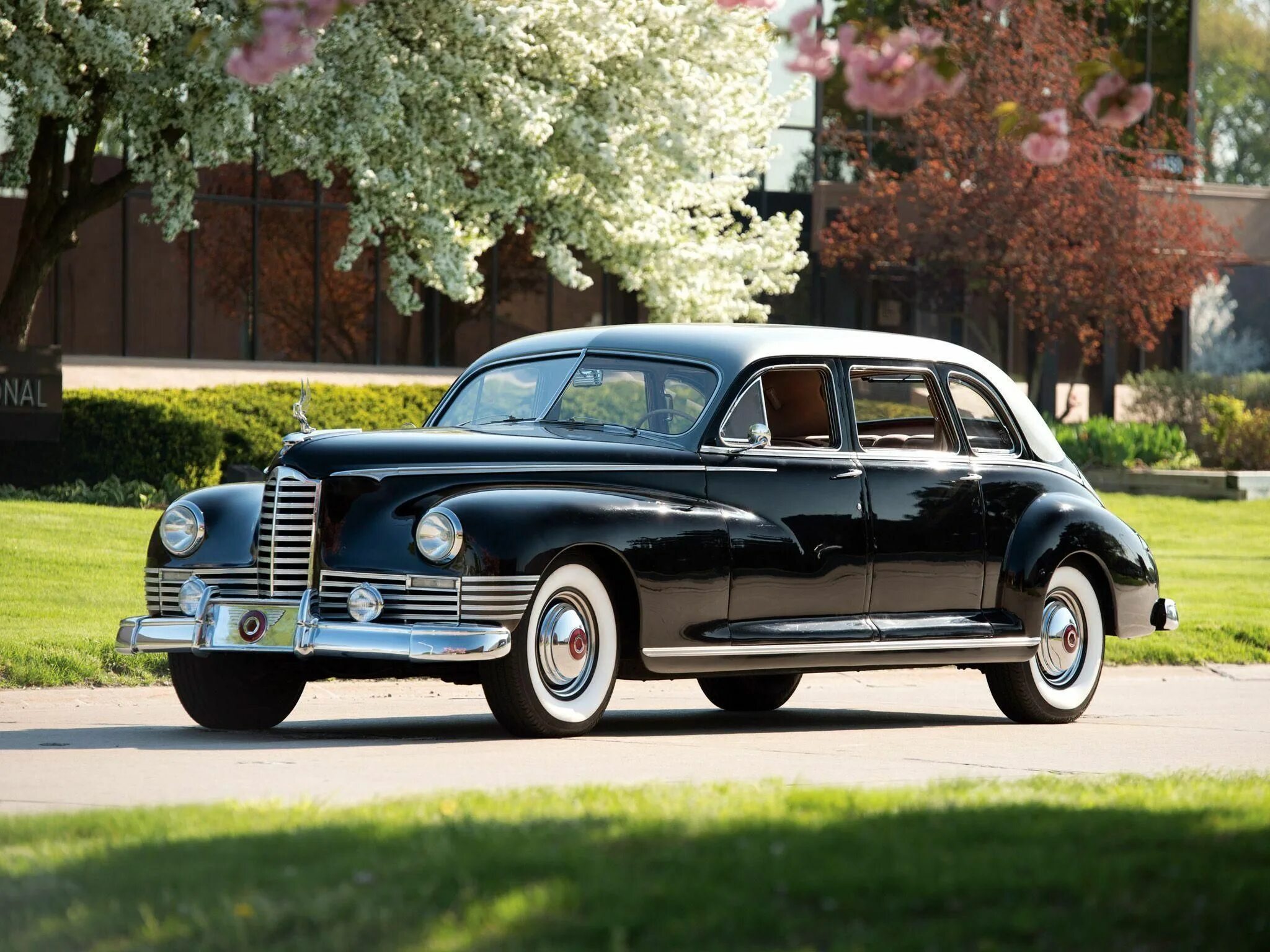 Паккард автомобиль 1941. Паккард автомобиль 1934. Автомобиль packard twelve. Паккард 1945. Паккард 12 седан 1930.