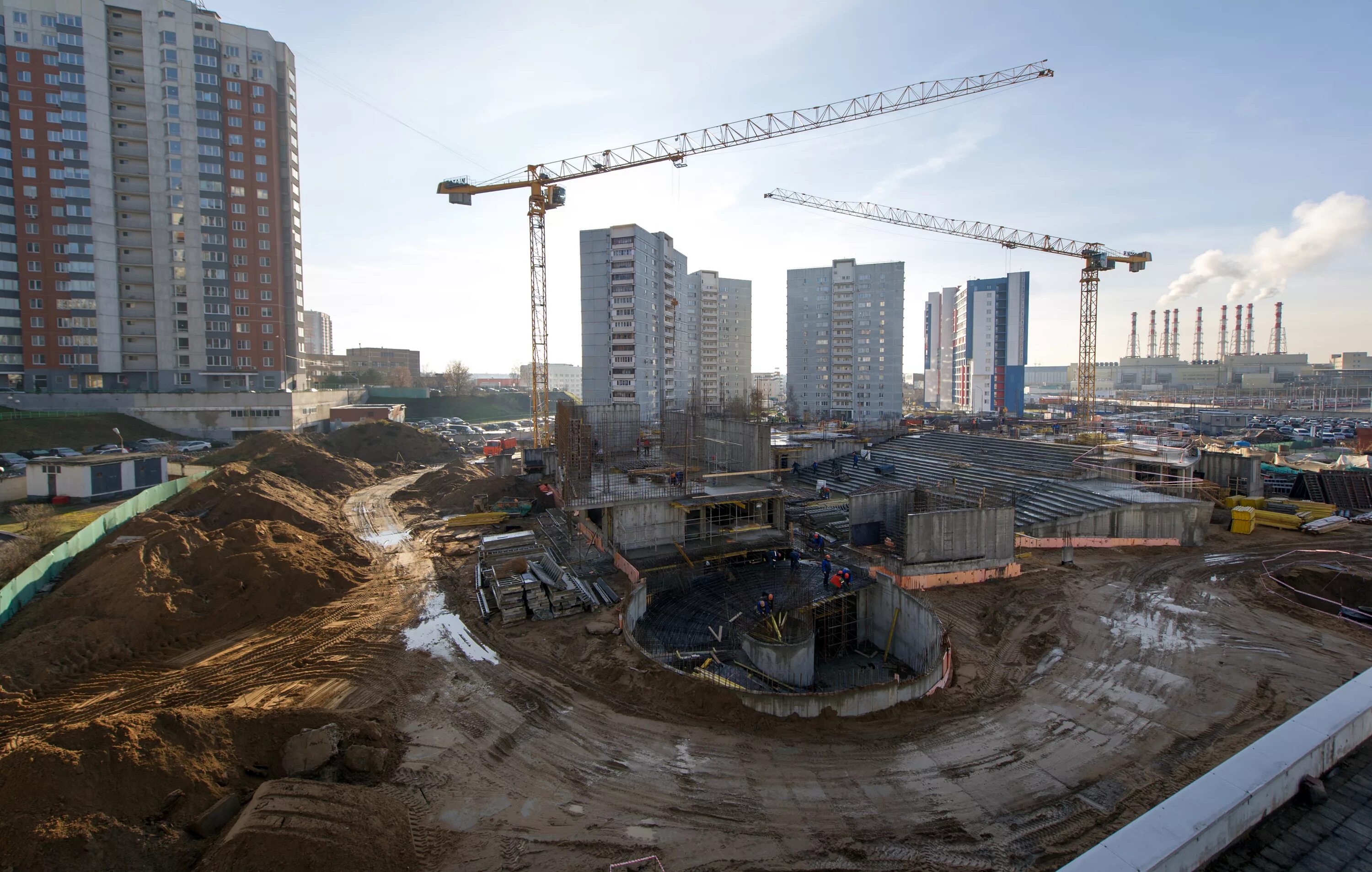 Стройки Строгино. Стройка Москва. Строительство в Москве. Стройка в Москве Технопарк.