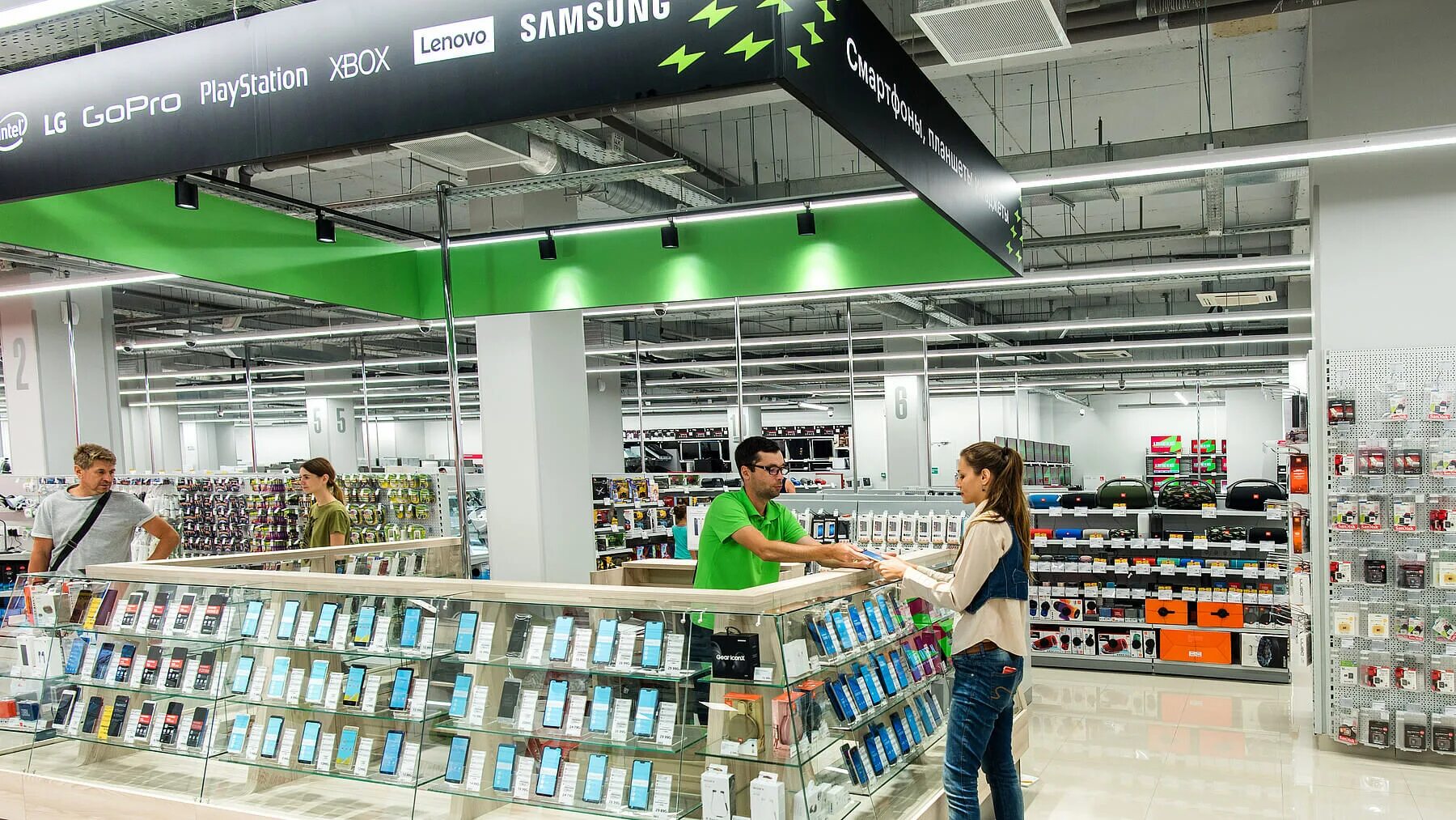 О парк одинцово магазины. Интернет магазин видео одинцово. Мвидео реклама. Днс одинцово. Интернет магазин видео одинцово.