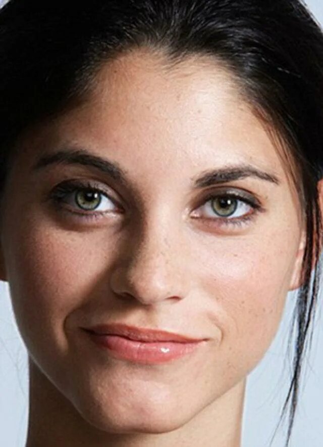 Девушка отводит глаза. Что значит девушка глаза отводит. Взгляд человека психология. Что значит девушка глаза отводит. Апатичное лицо.