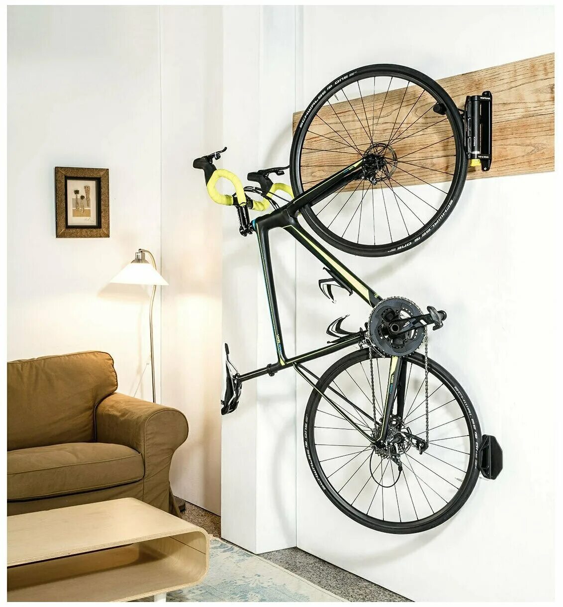 крепление для велосипеда на стену. кронштейн для 2 велосипедов настенный b053qra. вешать велосипед. крюк для велосипеда на стену gsh29. хранение велосипедов.