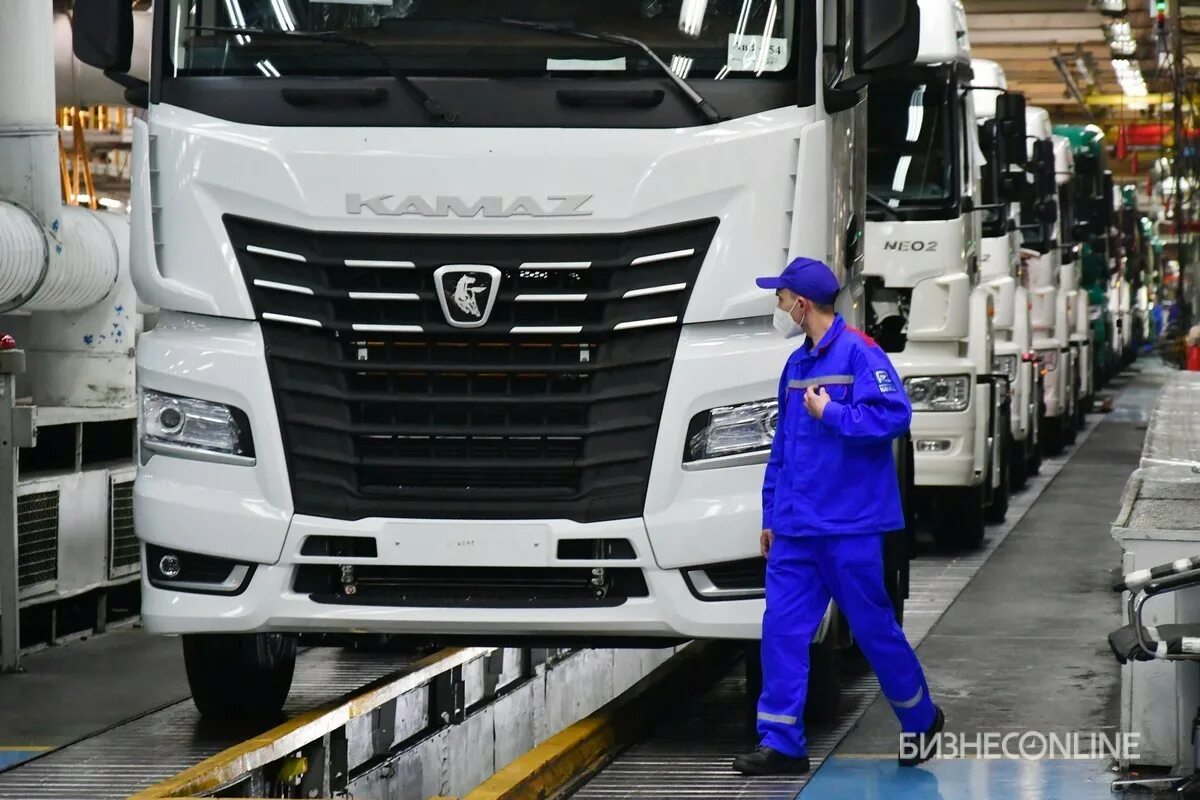 Камаз делают в городе. Камский автомобильный завод камаз. завод камаз в набережных челнах. новый камаз 2025. автозавод камаз набережные челны.