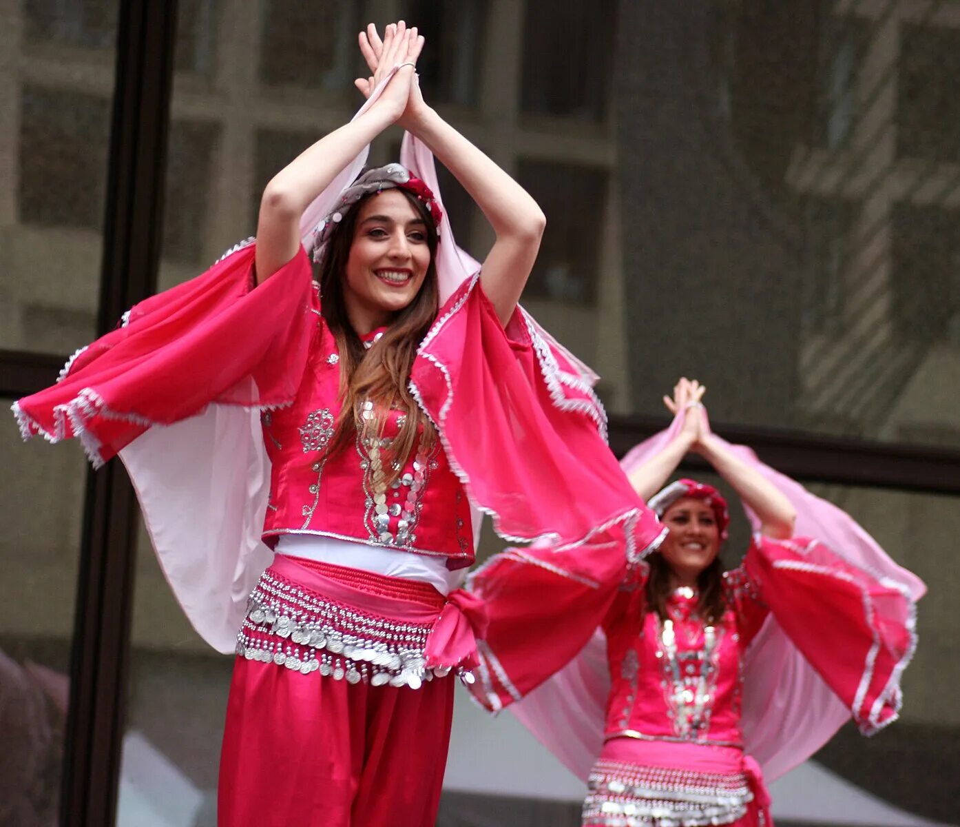 Турецкие танцы. Турецкий национальный танец. Турецкий народный танец. Народные танцы Турции.