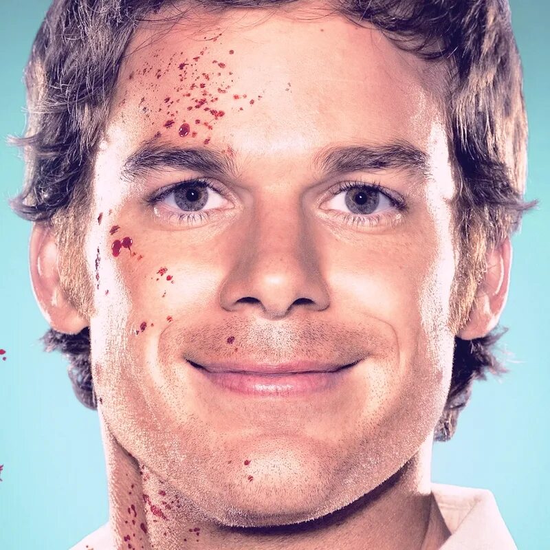 Патрик бейтман. Семь психопатов фильм 2012. Патрик бейтман улыбается. Крис айзек молчание ягнят. Anton chigurh.