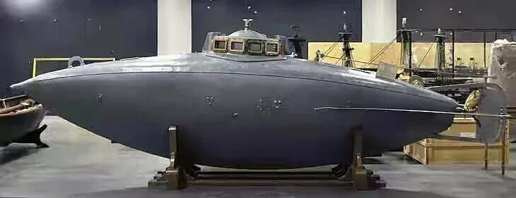 Подводная лодка проект 613. Первая электрическая подводная лодка. Корнелиус дреббель подводная лодка. Первая электрическая подводная лодка. Российская минога подводная лодка.