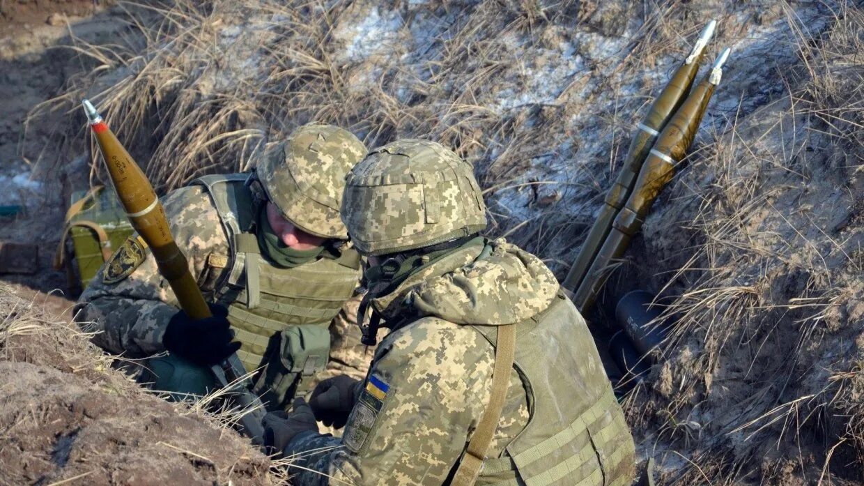 Укропы сегодня. Ручные противотанковые гранатометы ВСУ. Украинские военные стреляют. ВСУ на Донбассе.