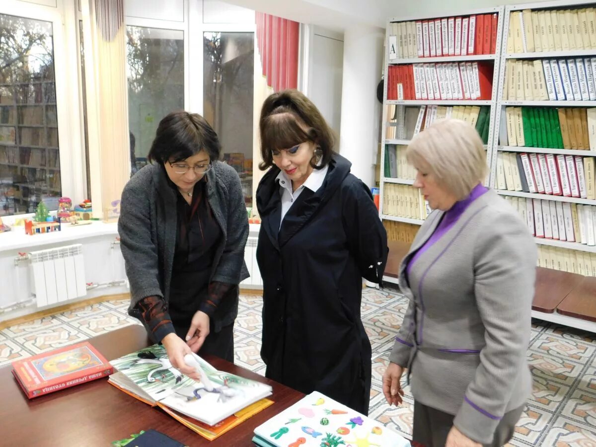 библиотека для слепых южно-сахалинск. ргбс библиотека слепых. спецбиблиотека для слепых чебоксары. библиотека для слепых кемерово. устинова ольга юрьевна библиотека для слепых.