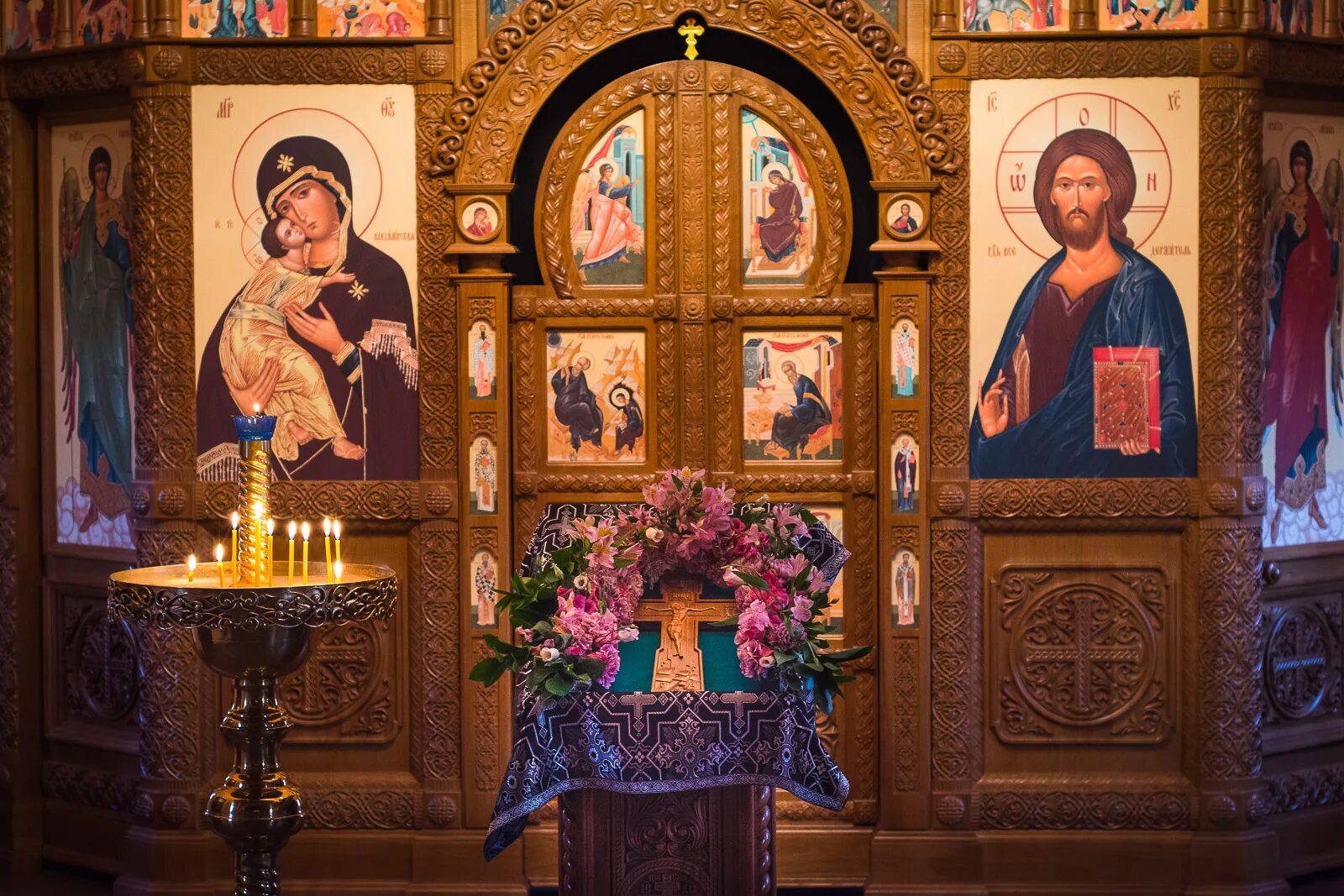 Храм ольги в останкино духовенство. Иерей филипп храм равноапостольной ольги. Храм ольги в останкино духовенство. Иконостас домовой церкви больницы св. Иерей филипп пономарев.