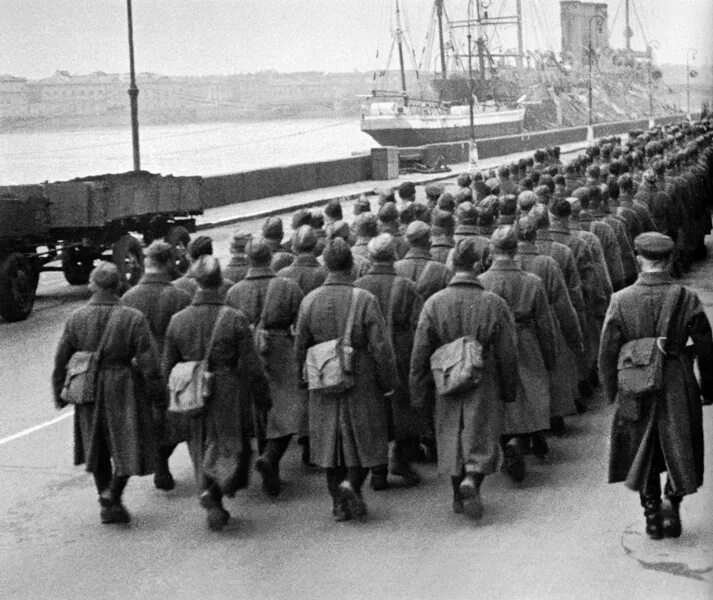 В 1941 в ленинграде было начало. В 1941 в ленинграде было начало. Блокада ленинграда осень 1941. В 1941 в ленинграде было начало. Ленинград город 1944.