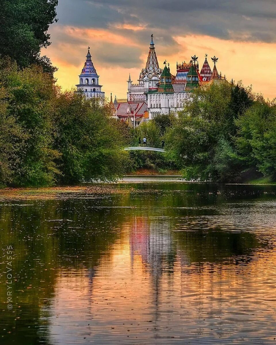 Погода в измайлово москва на завтра. Кремль в измайлово. Измайловский кремль ночью. Парк измайлово кремль. Территория измайлово.