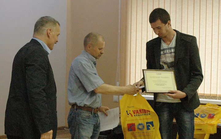 Воронеж ленинский проспект 139 акватория. Машиностроителей 8 воронеж. Аки акватория. Компания аки воронеж. Магазины аки воронеж.