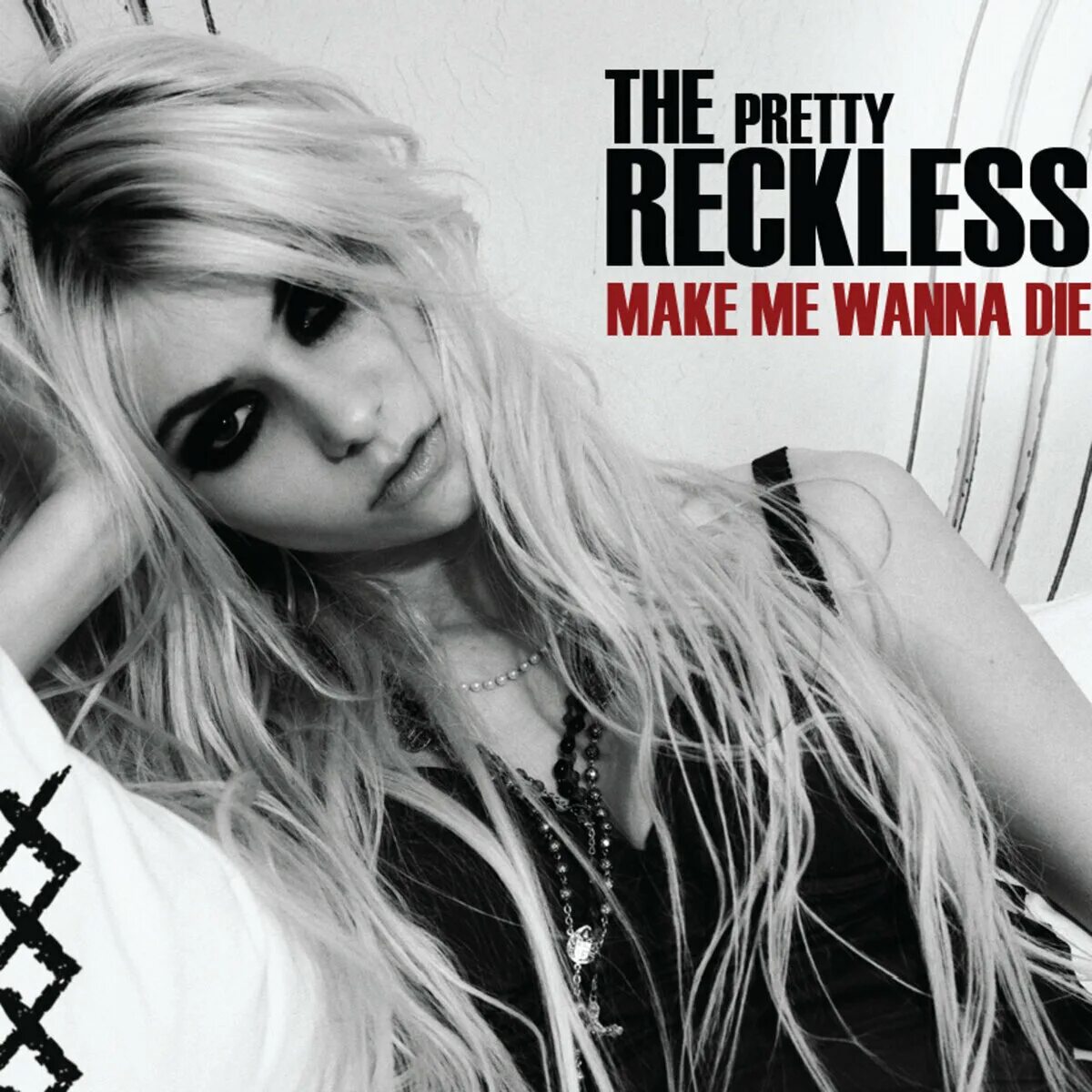 The pretty reckless make me. The pretty reckless обложки альбомов. тейлор момсен make me wanna. претти реклесс зомби. the pretty reckless: make me wanna die фильм 2010.