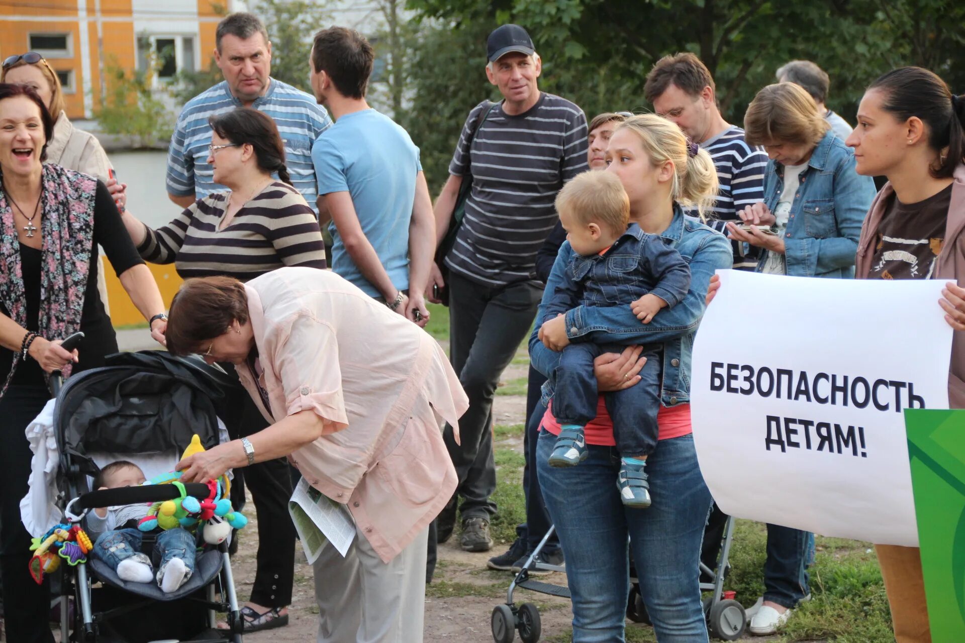 Новости хорошево. Глава управы хорошево-мневники 2015г. Гос сады хорошево мневники детские. Молодежная палата хорошево мневники. 2009 год слушание реновации дк гааза.
