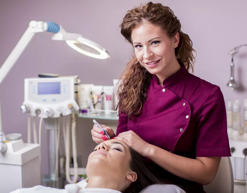 услуги салона красоты. услуги красоты самые. перманентный макияж. салон маникюра. услуги красоты самые.