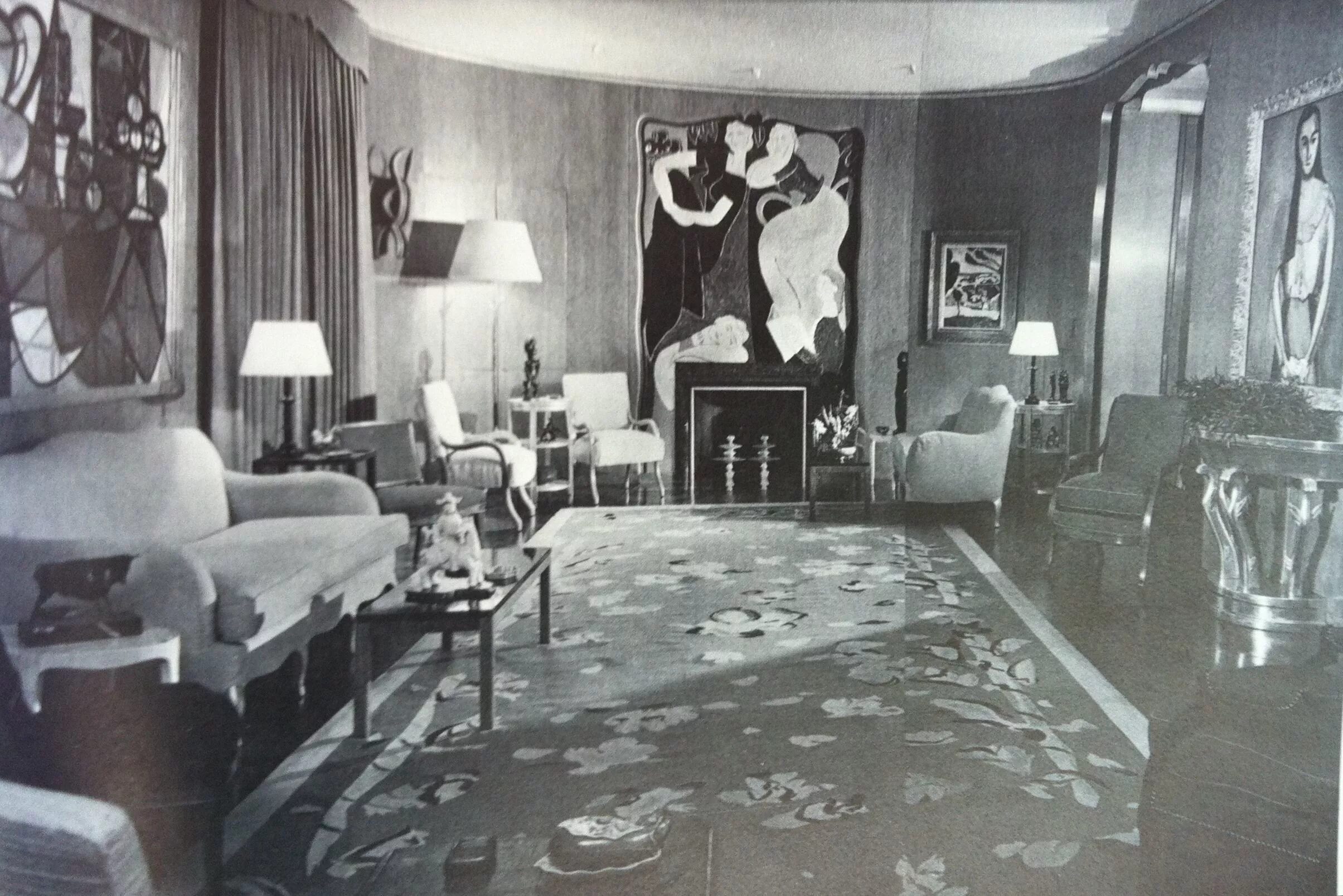 Комната в стиле 20-х годов. Интерьер англия 1930. Квартира 1930. Ар деко мебель 1930. Комнаты 1930 годов.