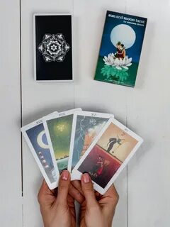 Гадальные Карты ТАРО СОЛНЦА И ЛУНЫ / Sun and Moon Tarot Англоязычные U.S. Games 