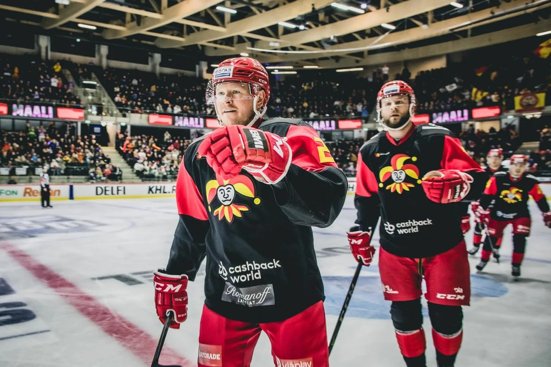 Хоккей сегодня торпедо какой канал. Йокерит хоккейный клуб. Jokerit хоккейная команда. Хоккейный клуб Йокерит Хельсинки. Финский хоккей Йокерит.