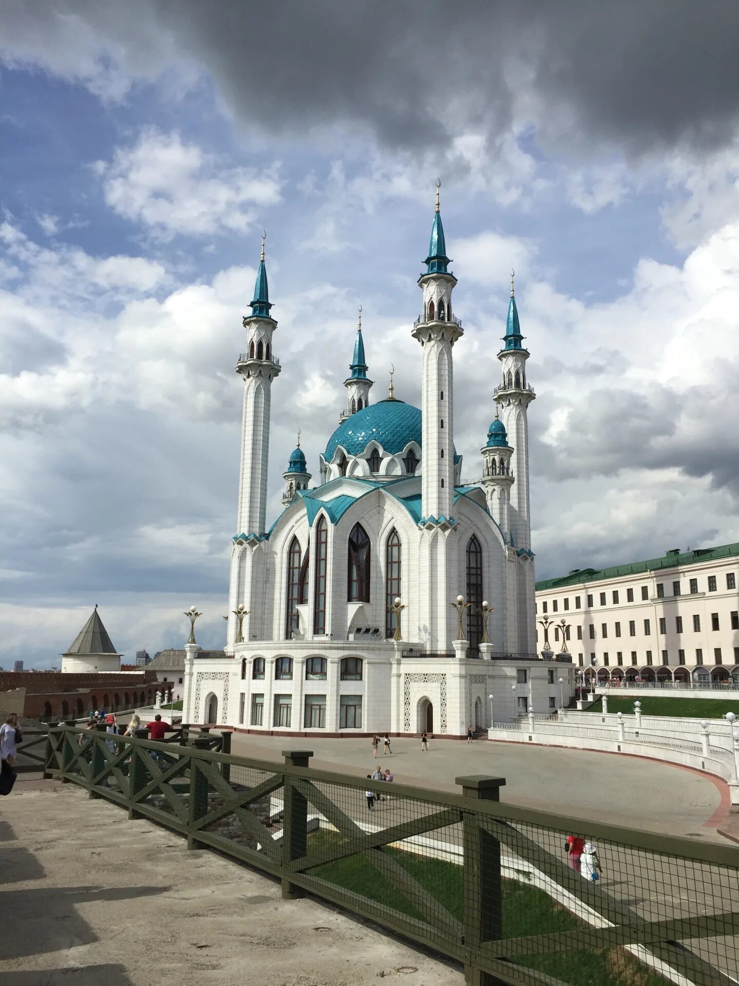 Казань места куда сходить. Достромечательности Казань. Достопримечательности Казани Казань. Кремль Казань. Достопримечательности Казани башня Экият.