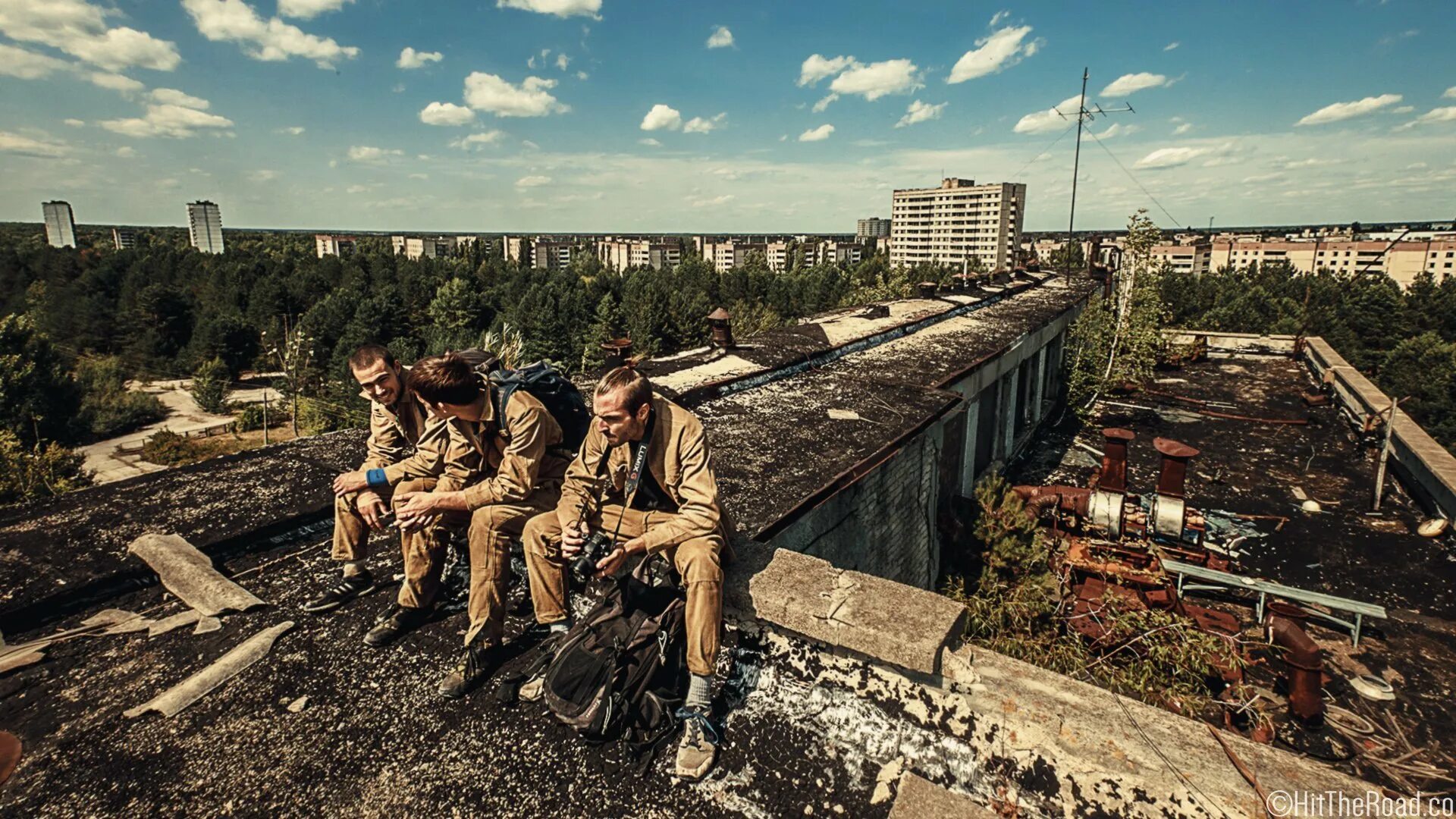 Chernobyl zone. Припять зона отчуждения 2021. Чернобыль зона отчуждения ЧАЭС. Зона отчуждения Чернобыль станция Припять. Чернобыль зона отчуждения 2023.