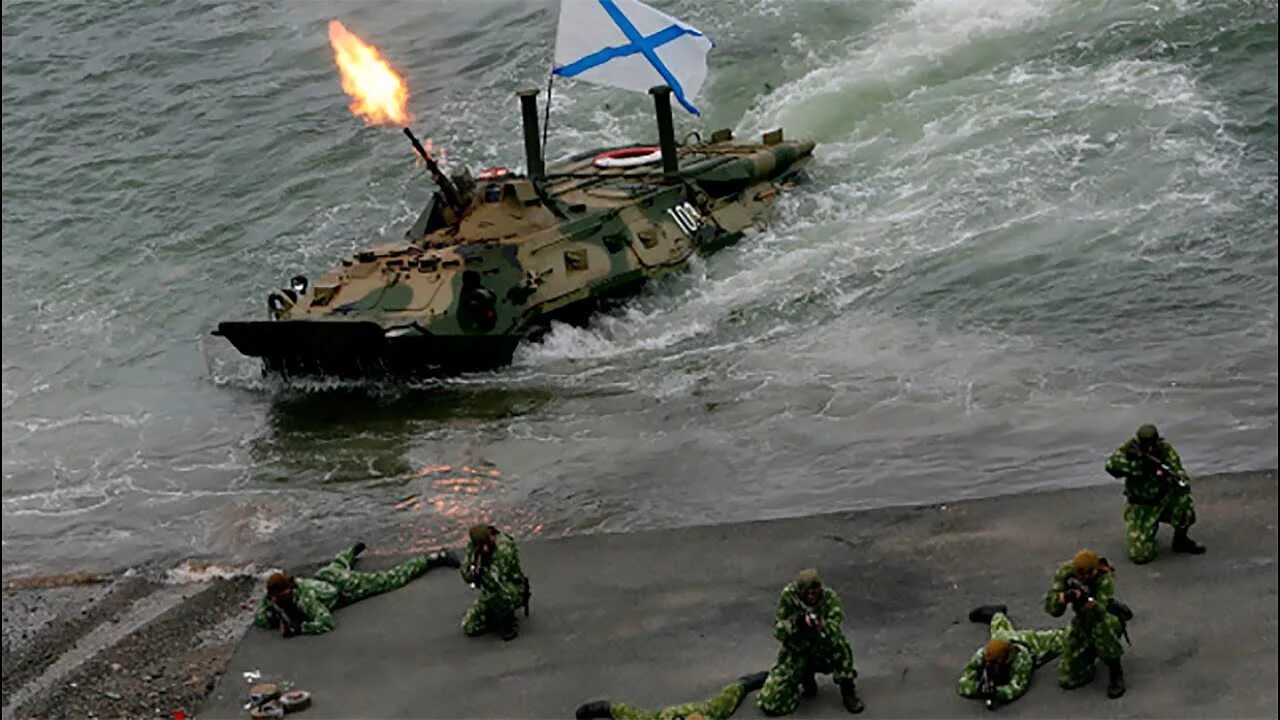 Высадка морской пехоты. Десант морской пехоты рф. Морская пехота чф ссср. Бтр-82а морской пехоты балтийского флота. Морская пехота тихоокеанского флота высадка десанта с бдк.