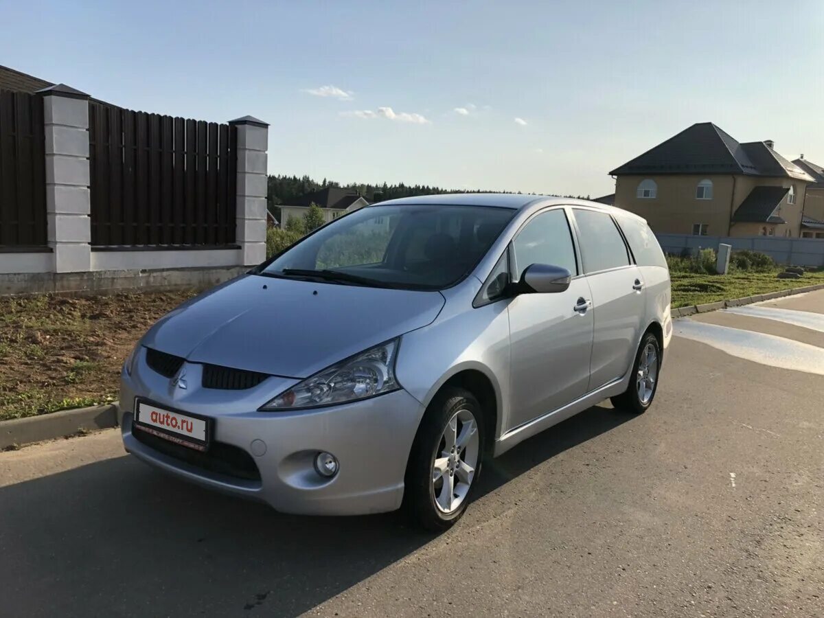 Мицубиси грандис 2008 года. Митсубиси грандис черный. Мицубиси грандис 2008 года. Mitsubishi grandis 2011. Мицубиси минивэн грандис.