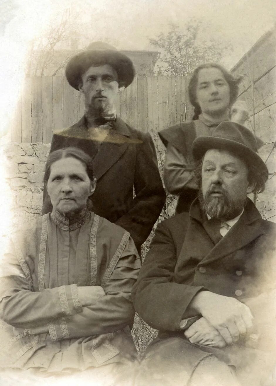 Константин циолковский семья. Семья циолковского. Варвара евграфовна циолковская. Семья циолковских. Семья чижевского.