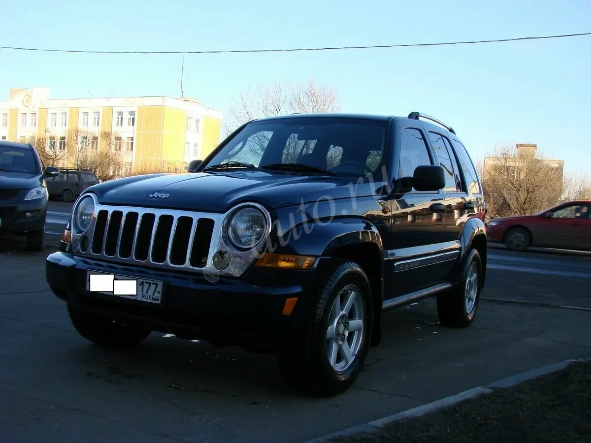 джип гранд чероки 2006 5. Jeep commander 2006. 0 дизель. Jeep cherokee 3. внедорожники 2006 года.