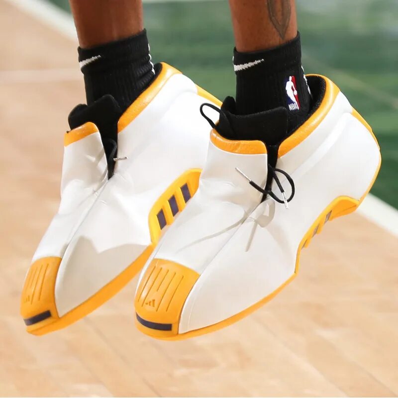 Kobe 2. Adidas kobe. кроссовки коби 2. коби 2. адидас kobe 6.
