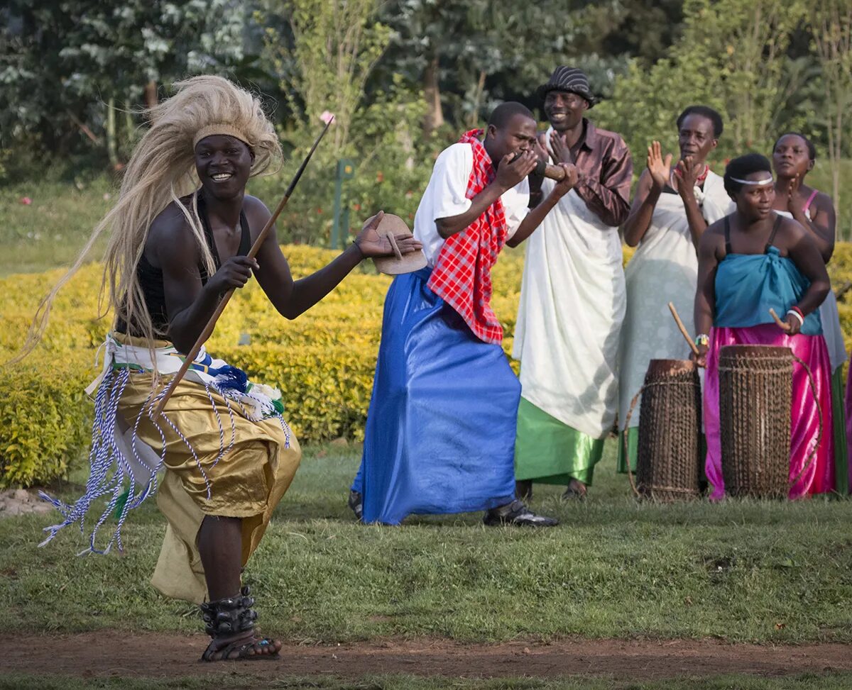 Good africa. Руанда народ. Руанда Африка. Руанда (Центральная Африка). Руанда Национальная одежда.