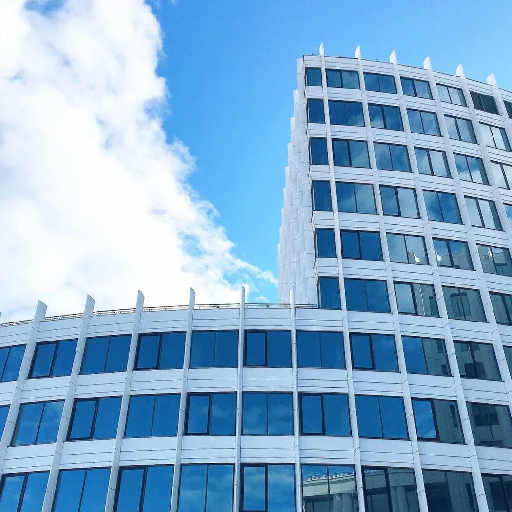 Компания материк. Лада 2110 аквамарин. 460 аквамарин авто. Компания аквамарин спб. Автосалон аквамарин.