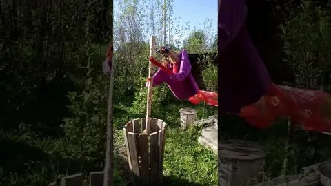 В огород летал