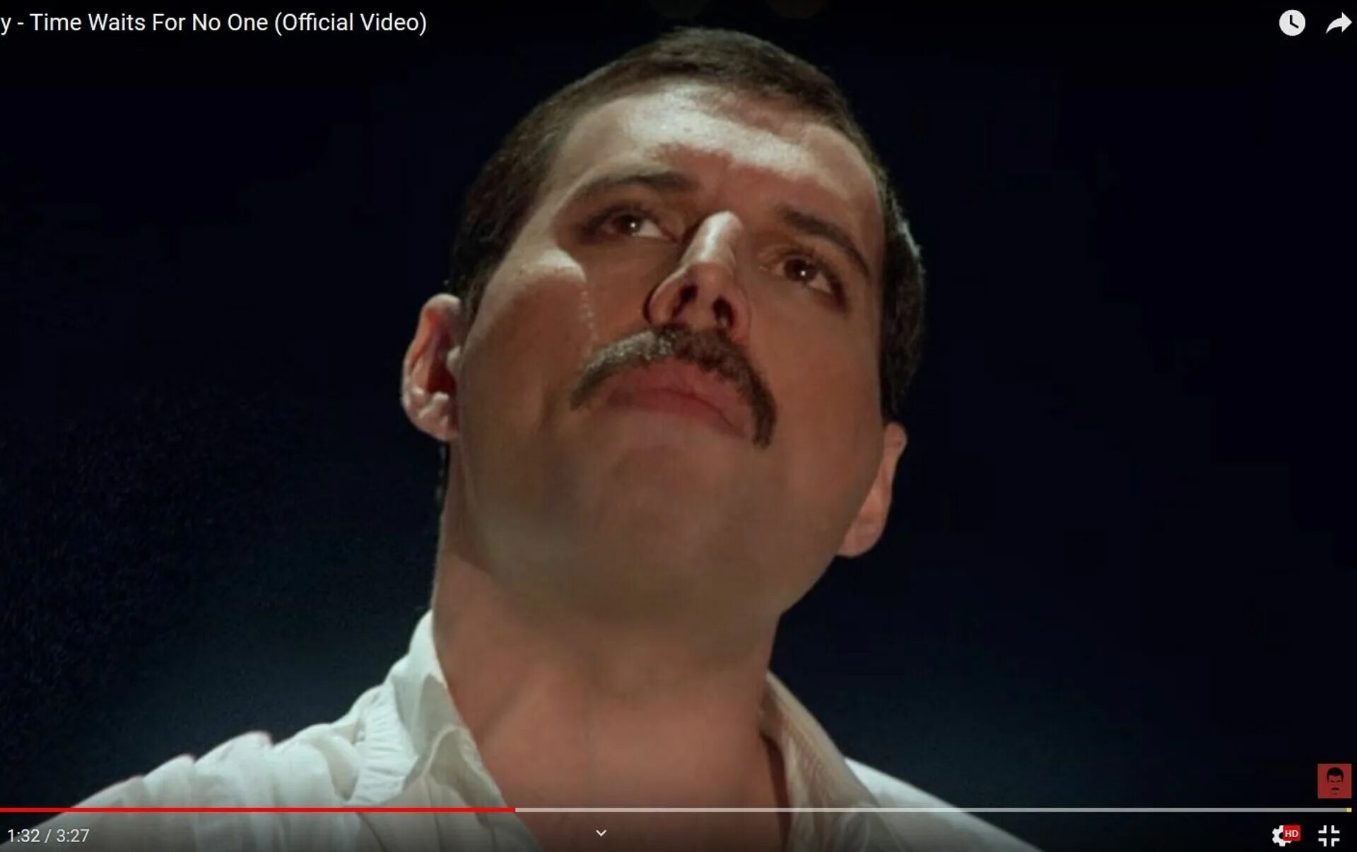 Куин концерт в будапеште. Фредди меркури show must. Лучший хит фредди меркьюри. Queen freddie mercury. Лучший хит фредди меркьюри.