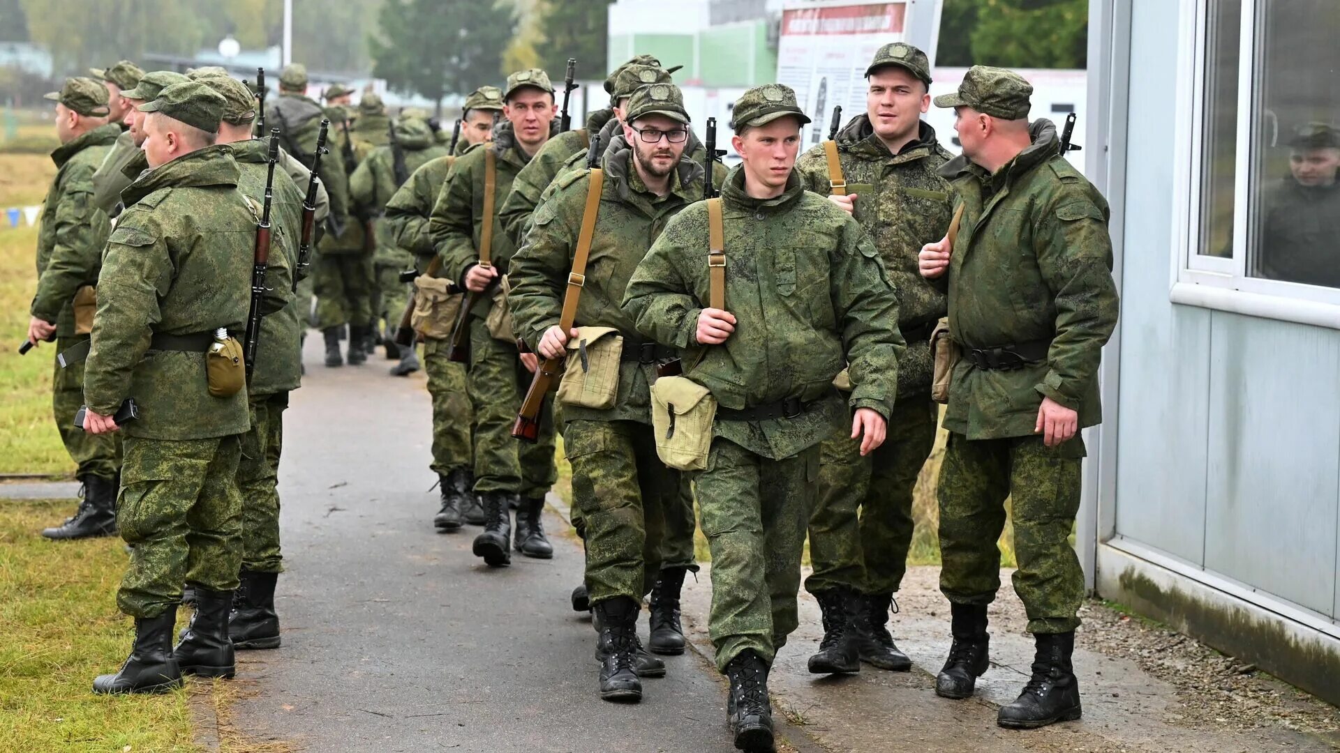 На военные сборы до скольки лет призывают. Мобилизация РФ 2023. Солдат Российской армии. Военные сборы. Военные сборы в России.