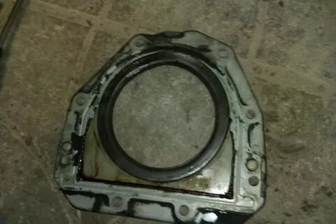 Задний сальник коленвала 1.8