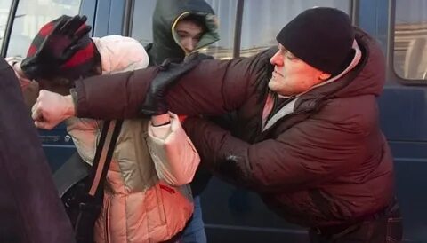 Напал дед