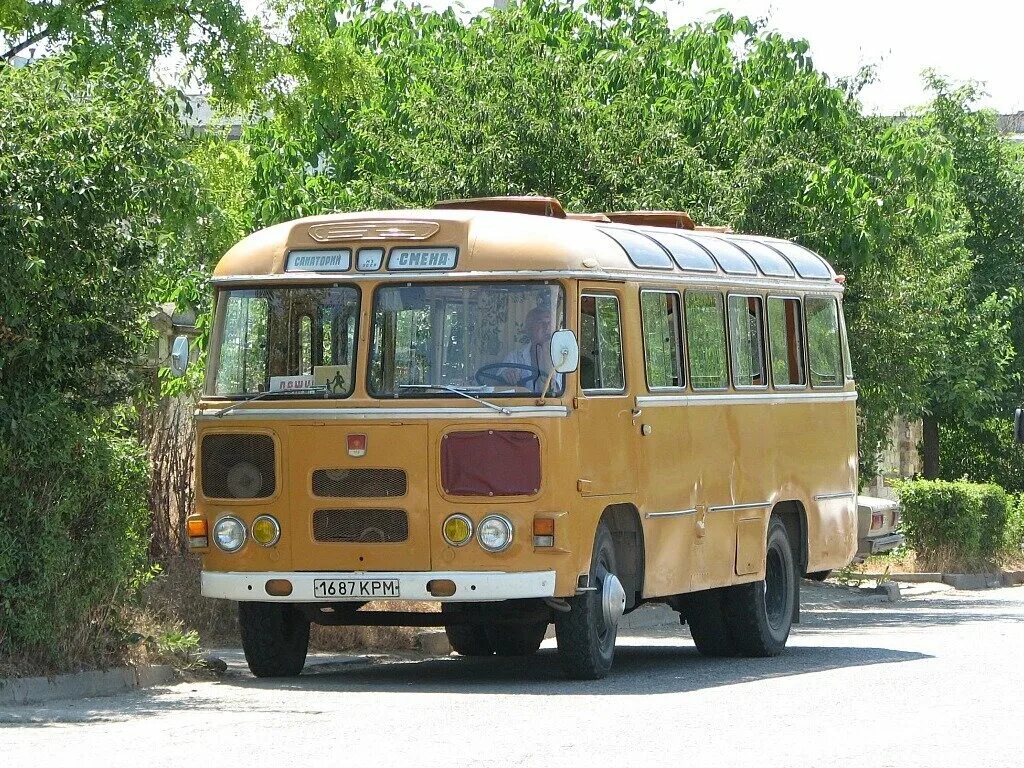 Автобусы старые дороги. ПАЗ 672 3201. ПАЗ-672 автобус. Республика Крым ПАЗ 672. ПАЗ 672 2004.