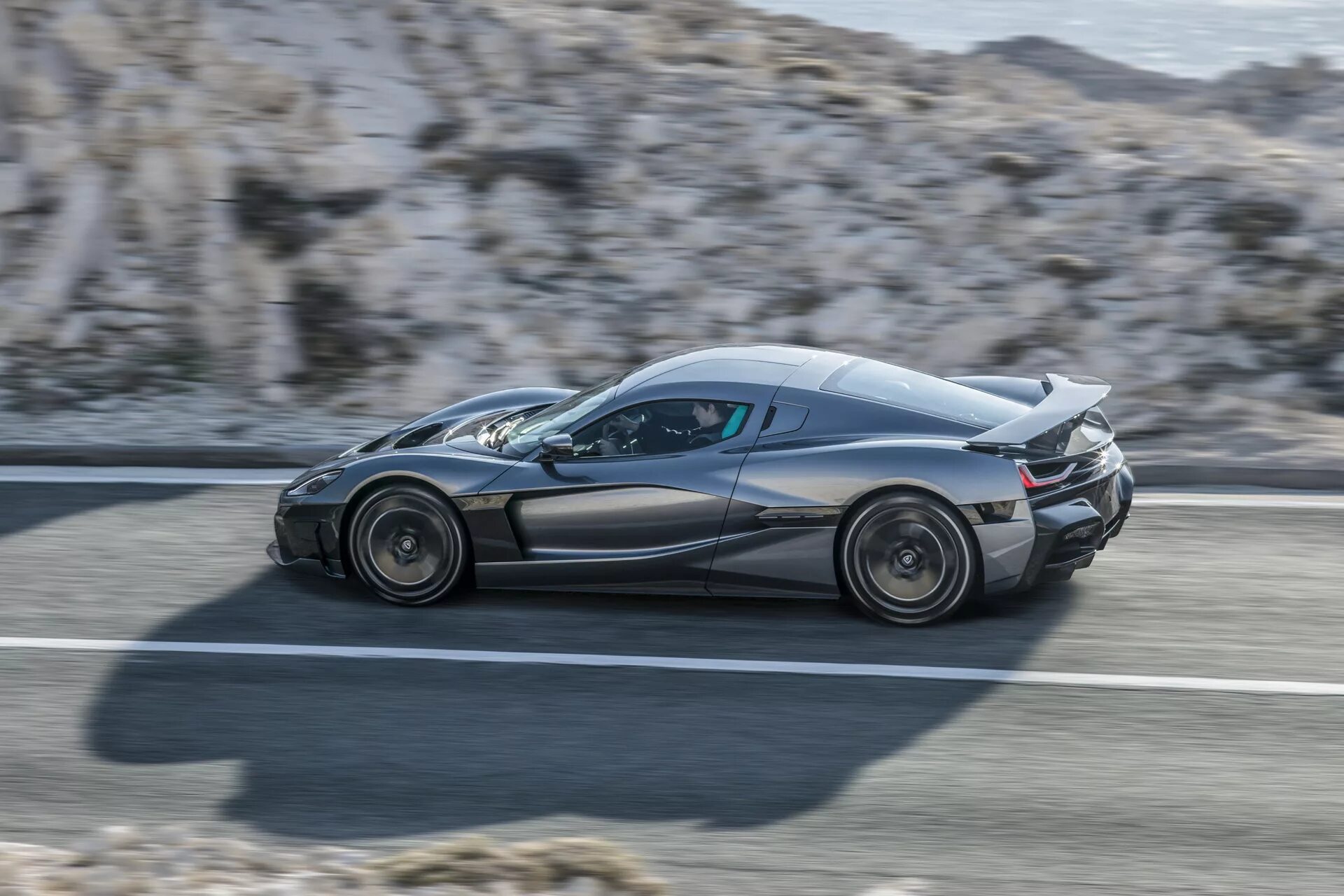 Rimac c2. Rimac c_two. Rimac Concept 2. Гиперкар Rimac c_two.