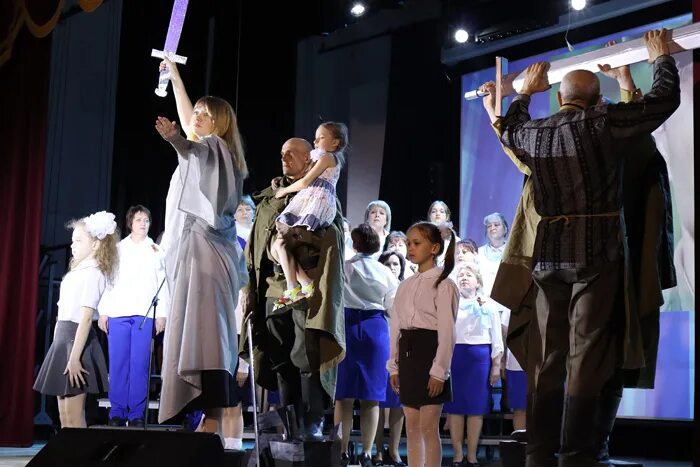 Еманжелинск 2023. Еманжелинск 2023. Еманжелинск 2023. 2023 год педагога. Здание школы искусств еманжелинск.