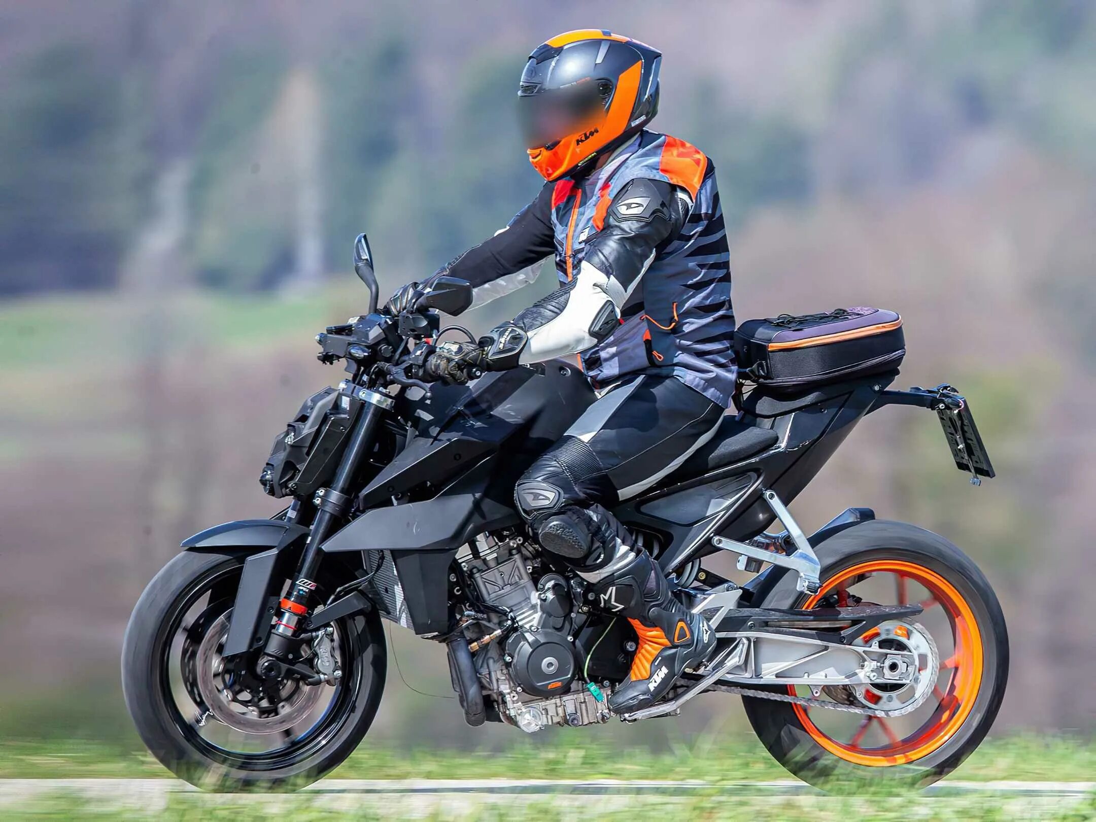 Ktm duke 990. Ktm superduke 990. Ктм дюк 990. Ktm 990 super duke r. Ктм дюк 990.