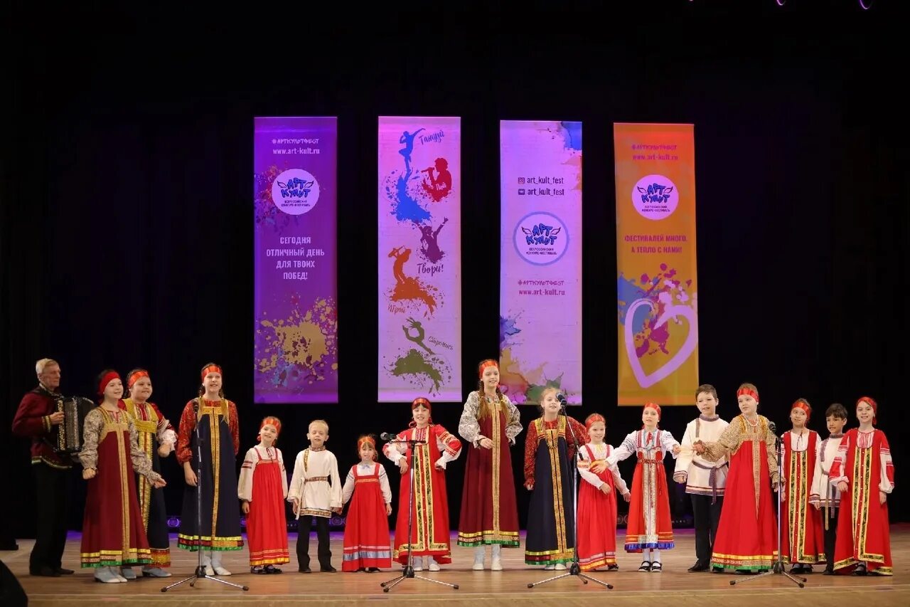 фестиваль детских коллективов в риге. танцующий город бийск. тюкалинский дом детского творчества. пелагия образцовый хореографический коллектив. фестивали конкурсы творчества взрослым.