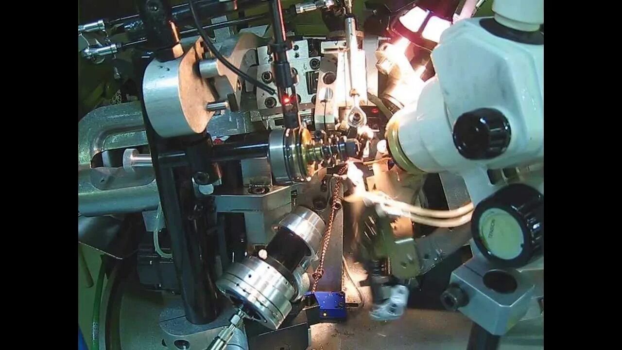 Ювелирная отрасль. Цепевязальные станки sisma. Fasti станок цепевязальный. Ювелирная промышленность. Станок для нанесения алмазной грани.